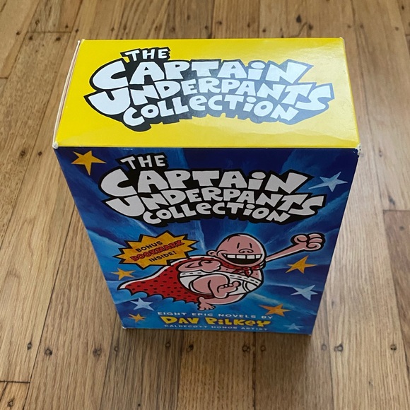 Captain Underpants Paperback Box Set - Picture 4 of 4
